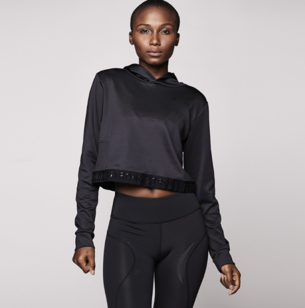 Hoodie dengan Aksen Mesh